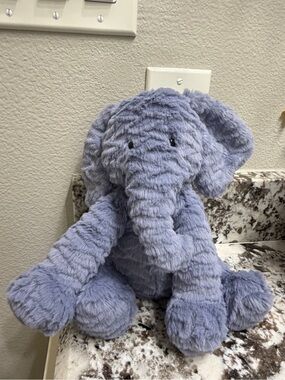 NWT Jellycat Medium Fuddlewuddle Elephant